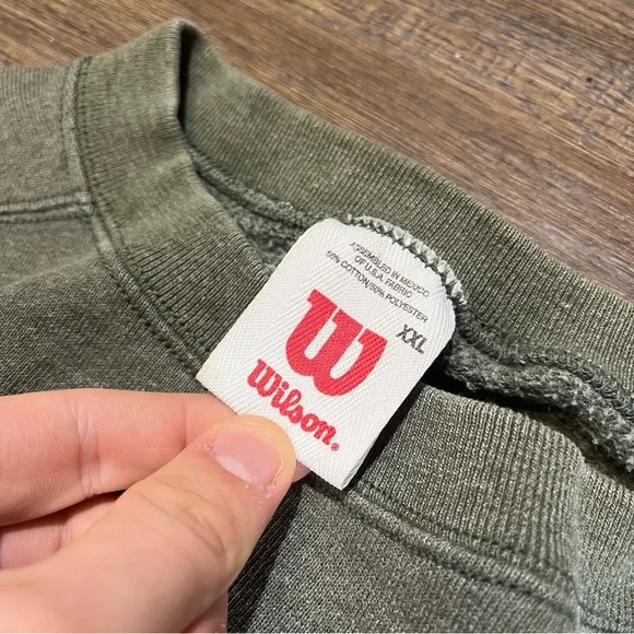 Men’s Vintage Heavy-Weight Wilson Athletics Crewneck - Picture 3 of 4